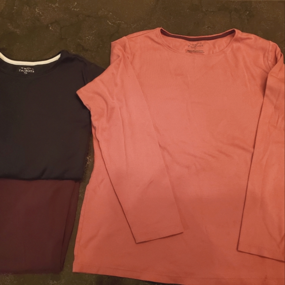 Talbots Tee - Picture 3 of 3